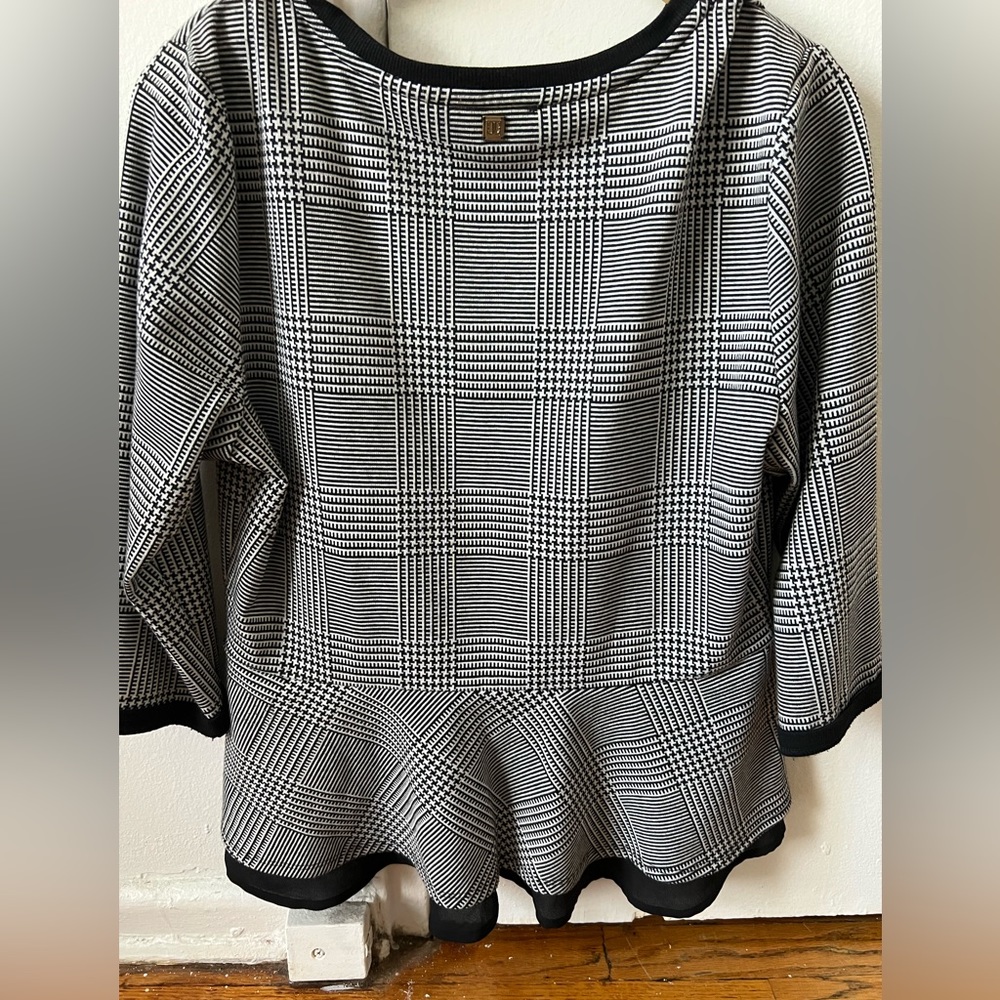 3/4 long sleeve top